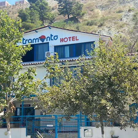 Tramonto Hotel *