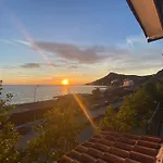 Tramonto Hotel *